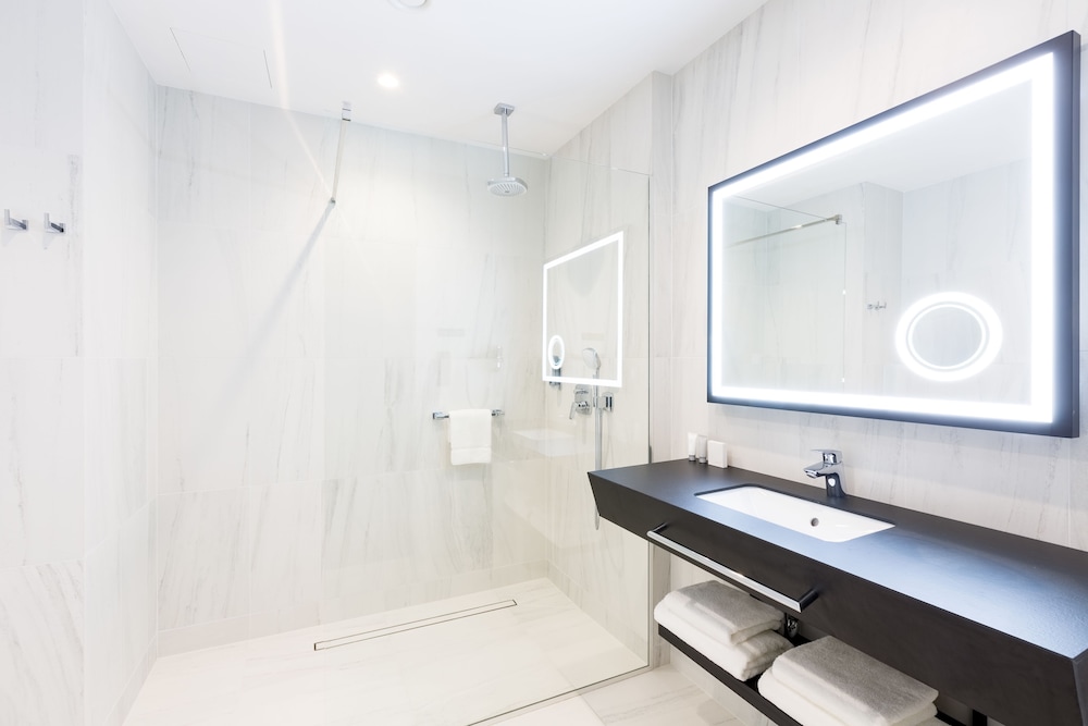 Grand Ascot Hotel — Hotel rooms in Krakow, Lesser Poland