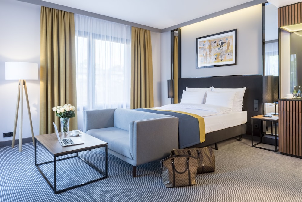 Grand Ascot Hotel — Hotel rooms in Krakow, Lesser Poland