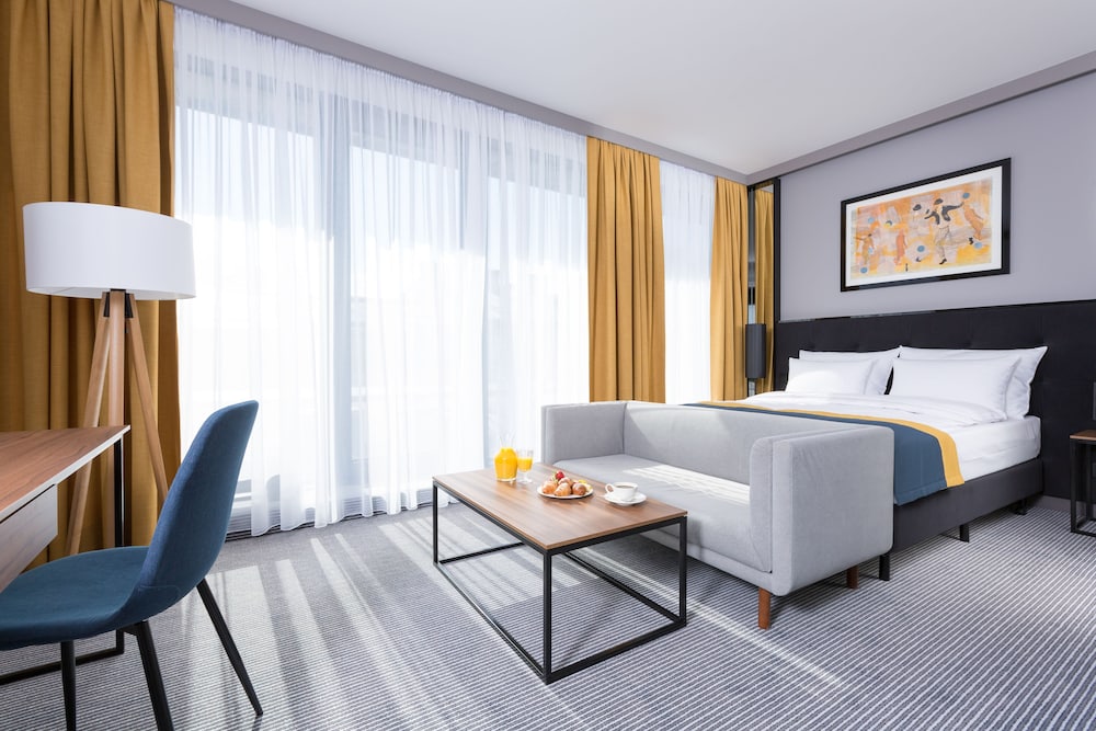 Grand Ascot Hotel — Hotel rooms in Krakow, Lesser Poland