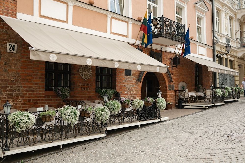NARUTIS hotel