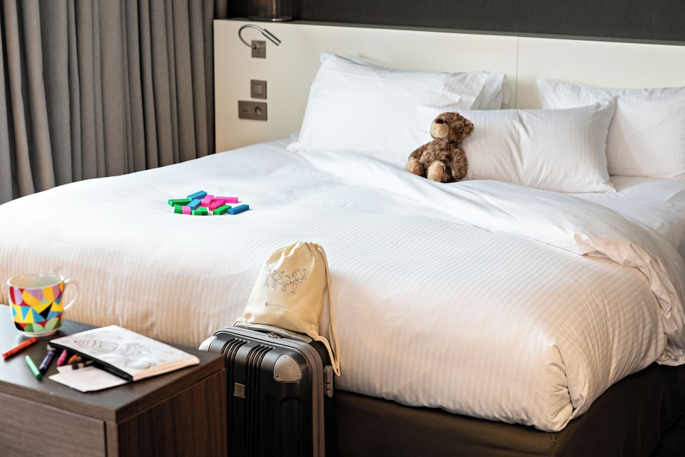 Pullman Paris Montparnasse Hotel — Hotel rooms in Paris, Ile-de-France
