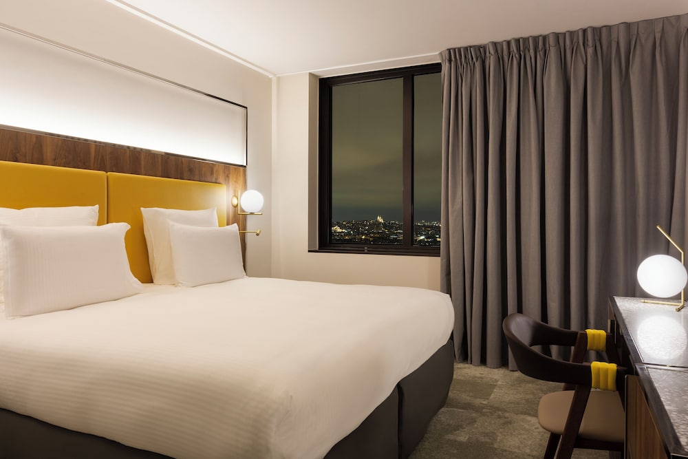 Pullman Paris Montparnasse Hotel — Hotel rooms in Paris, Ile-de-France