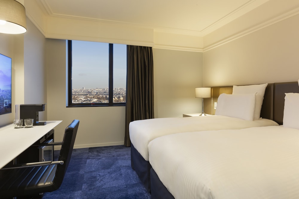 Pullman Paris Montparnasse Hotel — Hotel rooms in Paris, Ile-de-France