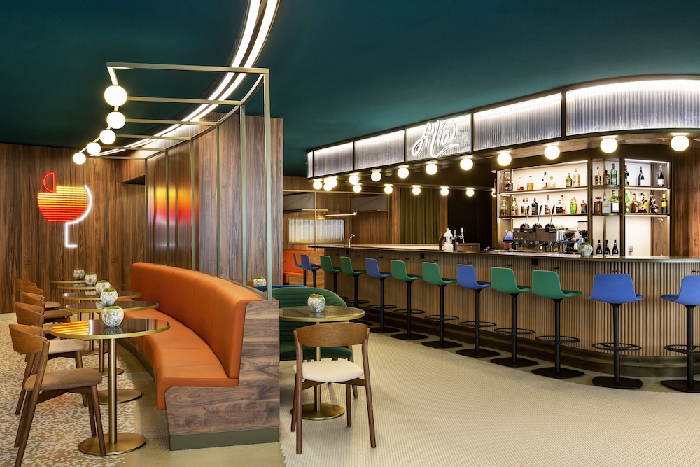 Pullman Paris Montparnasse Hotel — Restaurant & bars in Paris, Ile-de-France