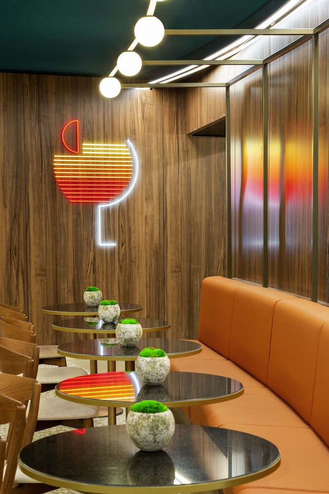 Pullman Paris Montparnasse Hotel — Restaurant & bars in Paris, Ile-de-France