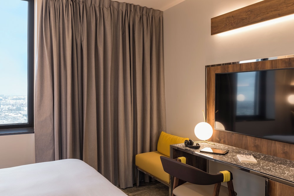 Pullman Paris Montparnasse Hotel — Hotel rooms in Paris, Ile-de-France