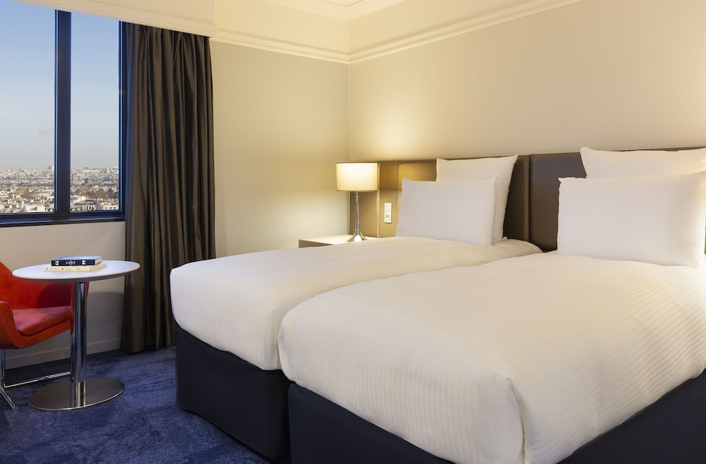 Pullman Paris Montparnasse Hotel — Hotel rooms in Paris, Ile-de-France