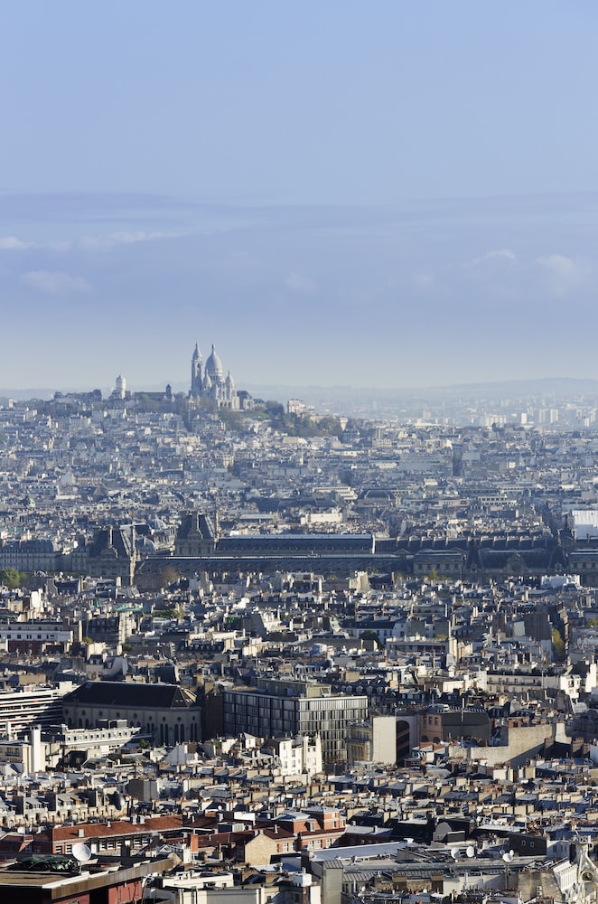 Pullman Paris Montparnasse Hotel — Attractions in the area in Paris, Ile-de-France
