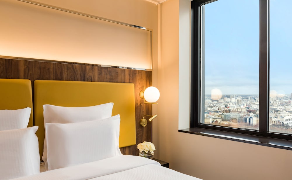 Pullman Paris Montparnasse Hotel — Hotel rooms in Paris, Ile-de-France