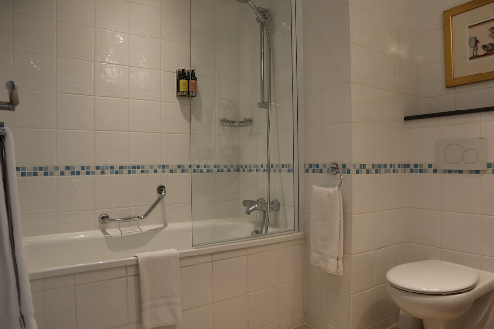 Grand Magic Hotel Marne La Vallée — Hotel rooms in Disneyland Paris, Ile-de-France