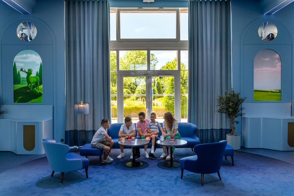 Grand Magic Hotel Marne La Vallée — Attractions for children in Disneyland Paris, Ile-de-France
