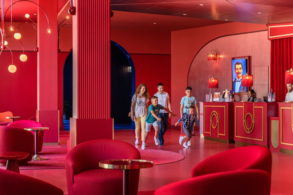 Grand Magic Hotel Marne La Vallée — Attractions for children in Disneyland Paris, Ile-de-France