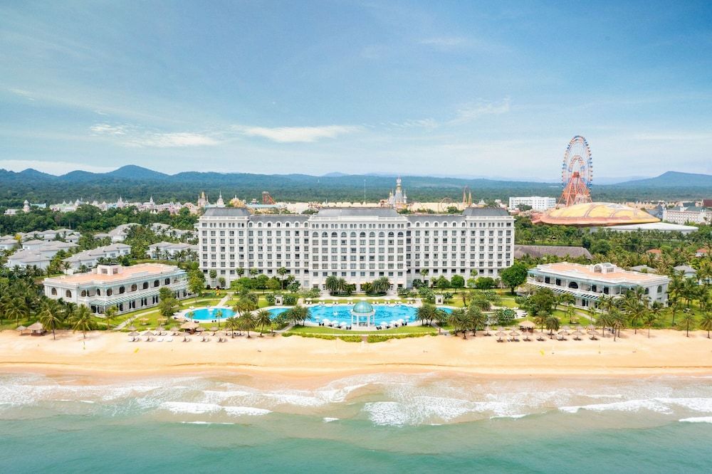 Phu Quoc (6 dni) w Sheraton Phu Quoc Long Beach Resort z VIE