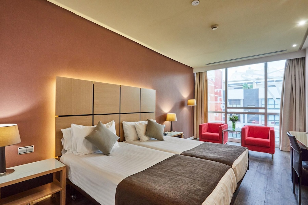 Hotel Silken Puerta de Valencia - zdjęcie 3