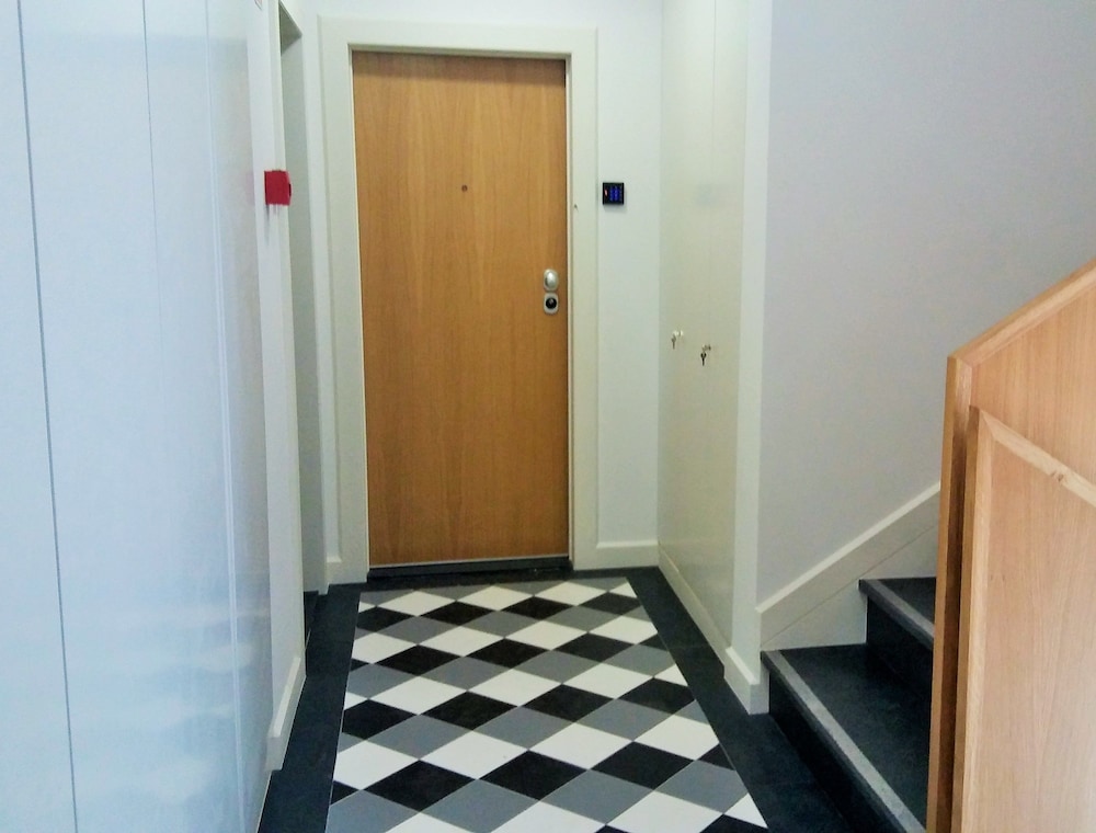The Marketplace Apartments — Hotel building in Funchal, Madeira
