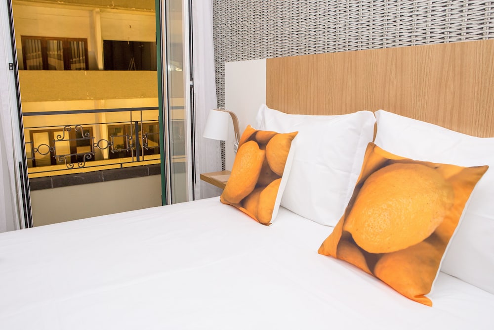 The Marketplace Apartments — Hotel rooms in Funchal, Madeira