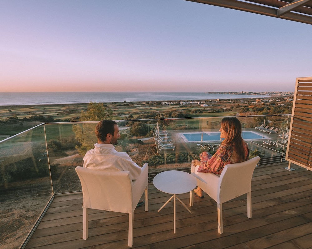 Palmares Beach House Hotel - Adults Friendly — Swimming pool in Lagos, Faro
