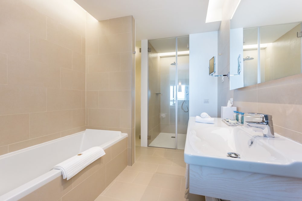Palmares Beach House Hotel - Adults Friendly — Hotel rooms in Lagos, Faro
