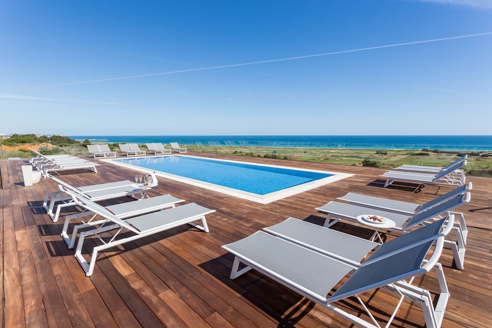 Palmares Beach House Hotel - Adults Friendly — Main photo in Lagos, Faro