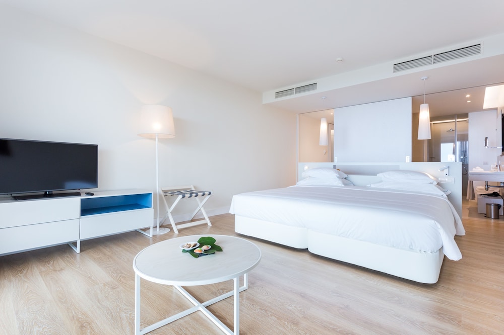 Palmares Beach House Hotel - Adults Friendly — Hotel rooms in Lagos, Faro