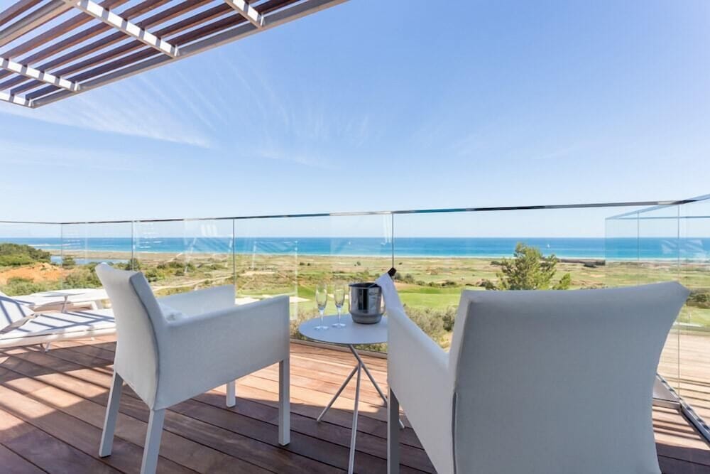 Palmares Beach House Hotel - Adults Friendly — Hotel rooms in Lagos, Faro