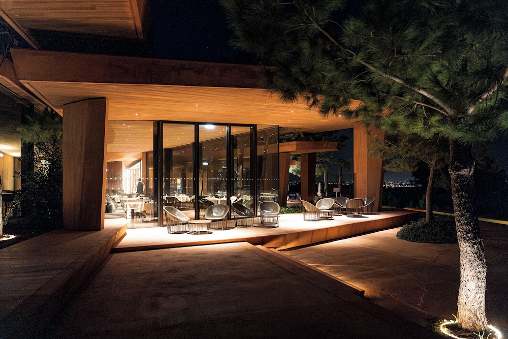 Palmares Beach House Hotel - Adults Friendly — Restaurant & bars in Lagos, Faro
