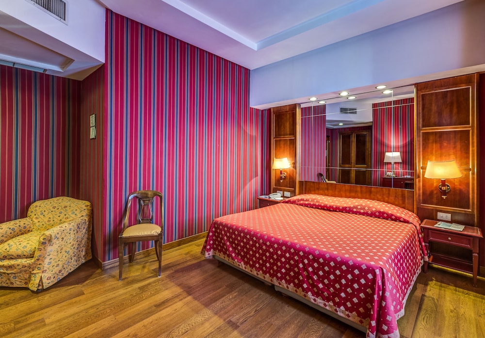 Atlante Garden Hotel — Hotel rooms in Rome, Lazio