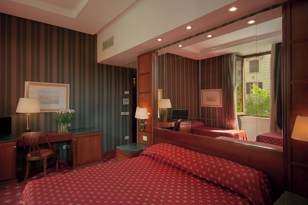 Atlante Garden Hotel — Hotel rooms in Rome, Lazio
