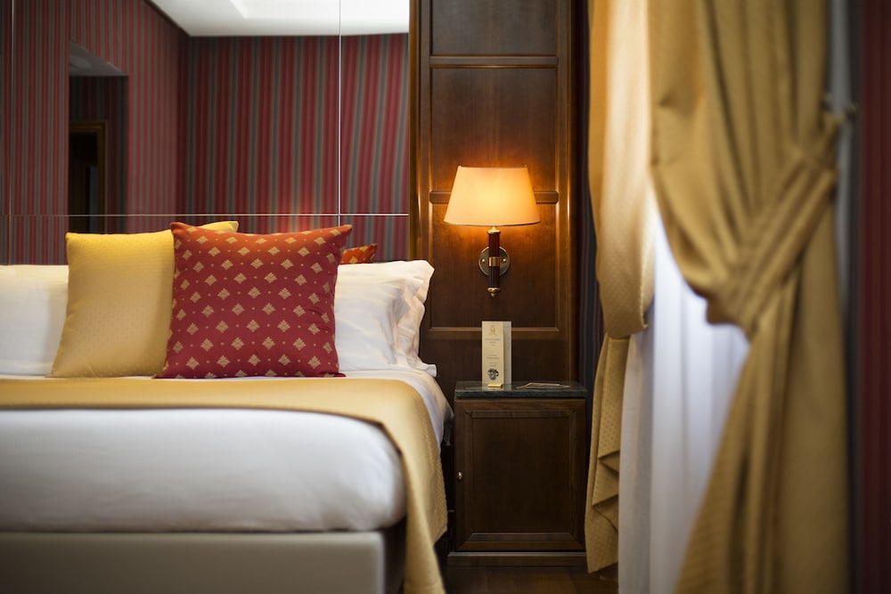 Atlante Garden Hotel — Hotel rooms in Rome, Lazio