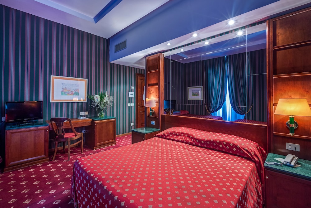 Atlante Garden Hotel — Hotel rooms in Rome, Lazio