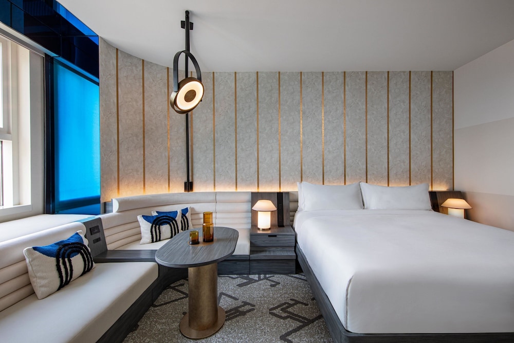 W Hollywood — Hotel rooms in Los Angeles, California