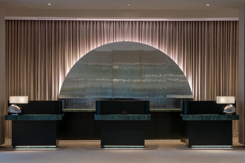 W Hollywood — Hotel building in Los Angeles, California
