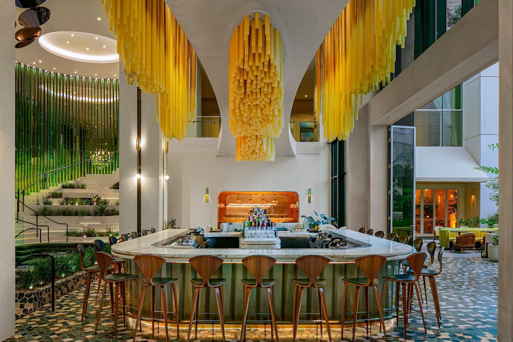 W Hollywood — Restaurant & bars in Los Angeles, California