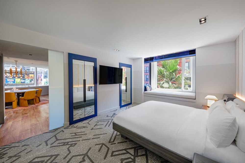W Hollywood — Hotel rooms in Los Angeles, California