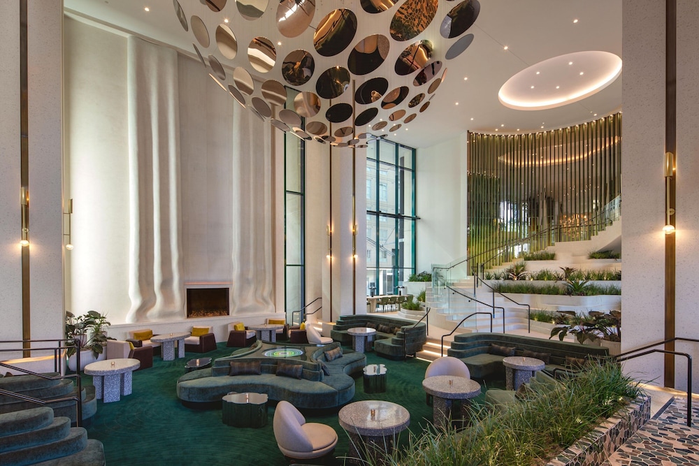 W Hollywood — Restaurant & bars in Los Angeles, California