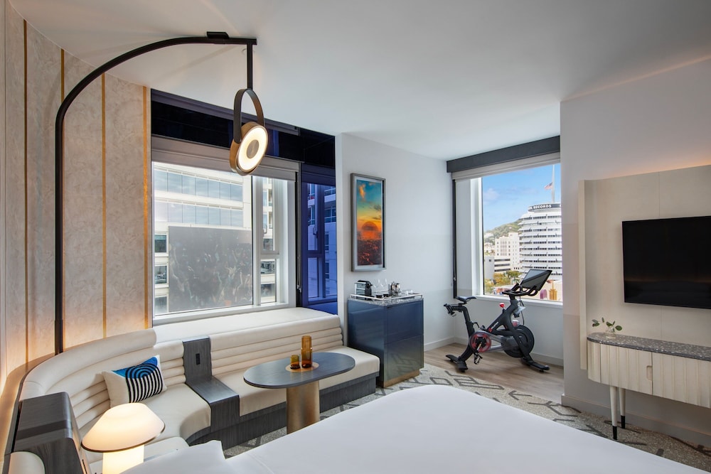 W Hollywood — Hotel rooms in Los Angeles, California