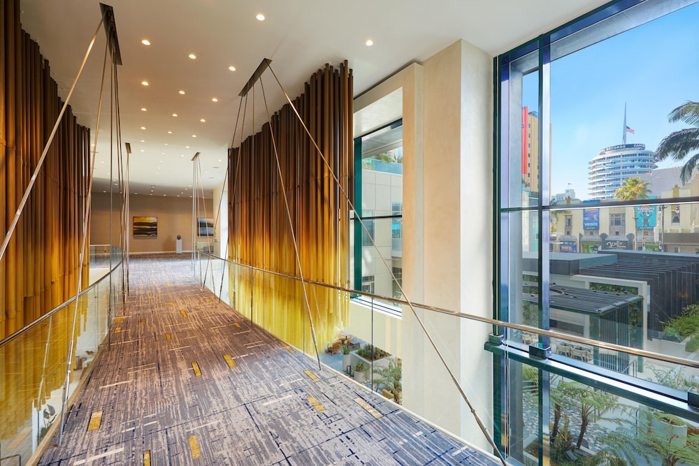 W Hollywood — Hotel building in Los Angeles, California