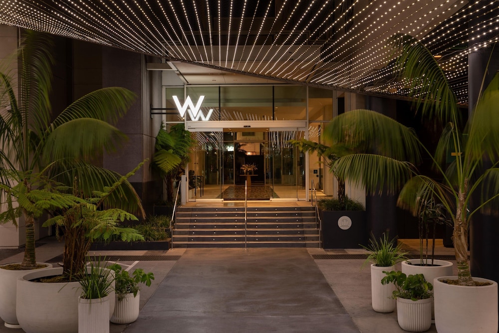 W Hollywood — Hotel building in Los Angeles, California