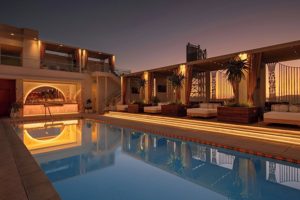 W Hollywood — Swimming pool in Los Angeles, California