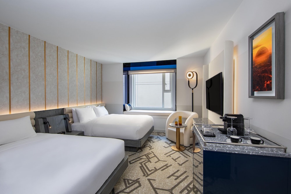 W Hollywood — Hotel rooms in Los Angeles, California