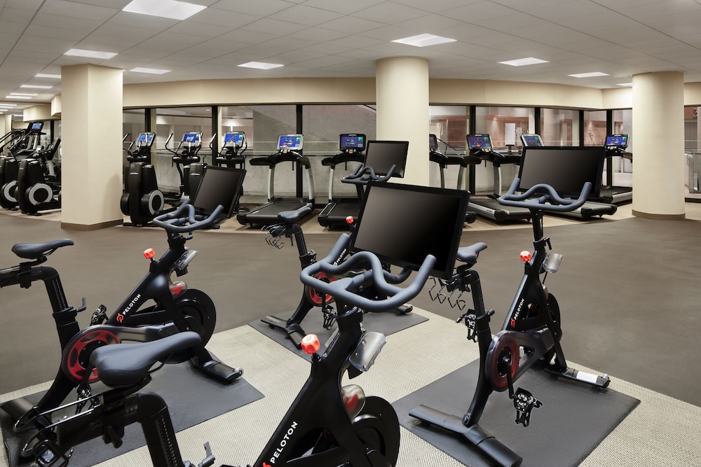 The Westin Bonaventure Hotel and Suites, Los Angeles — Sports & recreation in Los Angeles, California