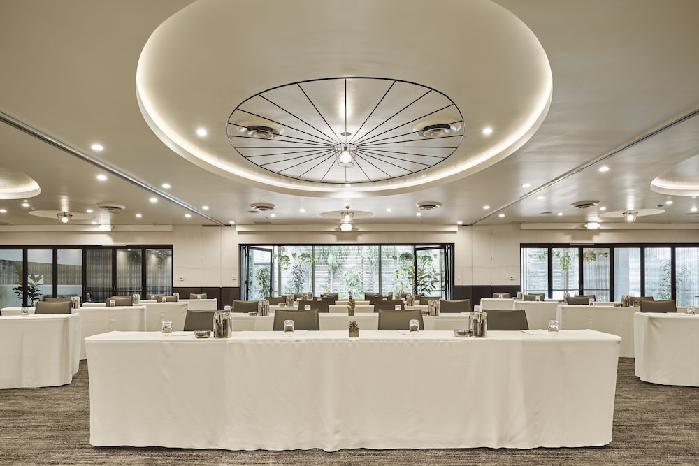 The LINE Hotel LA — Restaurant & bars in Los Angeles, California