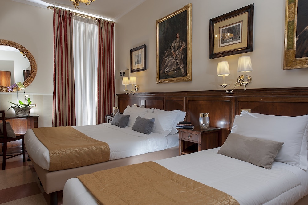 Hotel des Artistes — Hotel rooms in Rome, Lazio