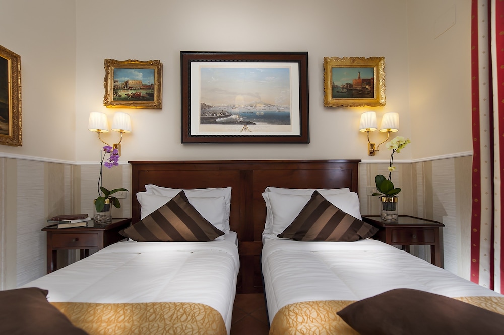 Hotel des Artistes — Hotel rooms in Rome, Lazio