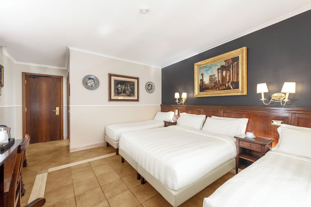 Hotel des Artistes — Hotel rooms in Rome, Lazio