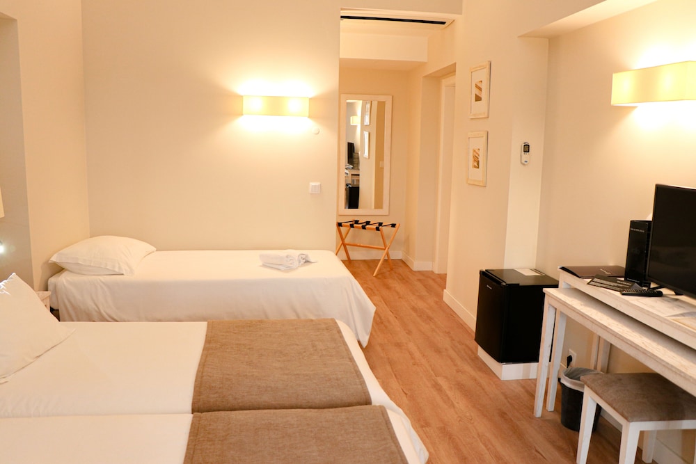 Hotel Solar do Bom Jesus — Hotel rooms in Santa Cruz, Madeira