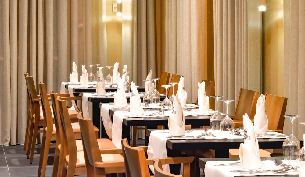 Hotel Solar do Bom Jesus — Restaurant & bars in Santa Cruz, Madeira