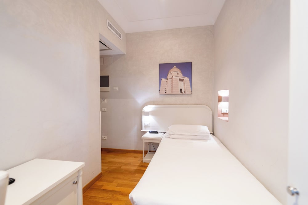 Hotel Oxford — Hotel rooms in Rome, Lazio