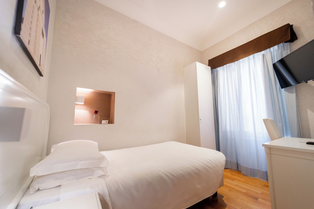 Hotel Oxford — Hotel rooms in Rome, Lazio