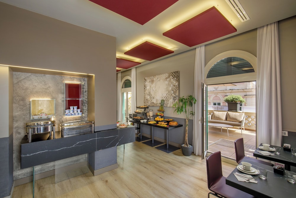 Hotel Regno by Hannah Hotels Collection — Restaurant & bars in Rome, Lazio